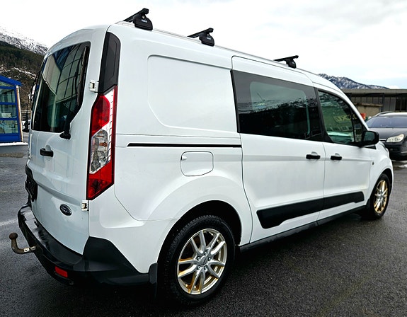 Ford Transit Connect 9 of 20