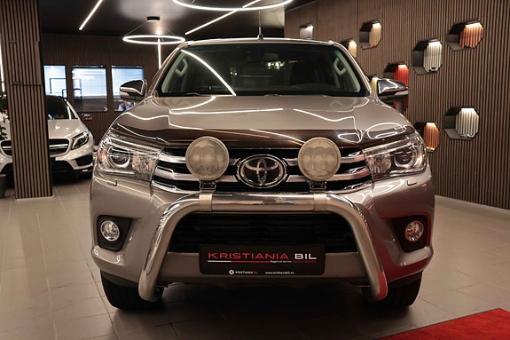 Toyota HiLux 4 of 30