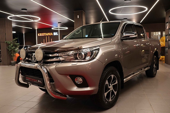 Toyota HiLux 5 of 30