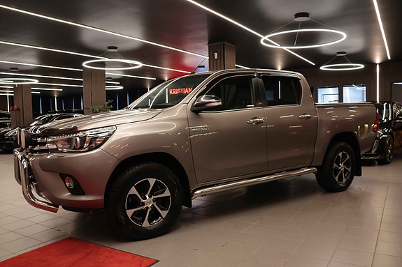 Toyota HiLux 6 of 30