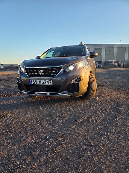 Peugeot 5008 7 of 8