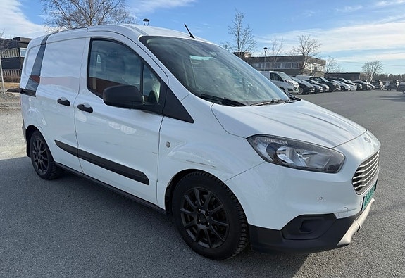 Ford Transit Courier 3 of 5