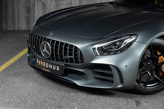 Mercedes-Benz AMG GT R 10 of 30