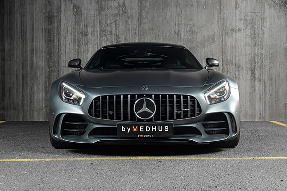 Mercedes-Benz AMG GT R 4 of 5
