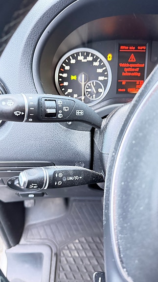 Mercedes-Benz eVito Tourer 13 of 19