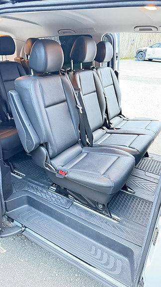 Mercedes-Benz eVito Tourer 8 of 19