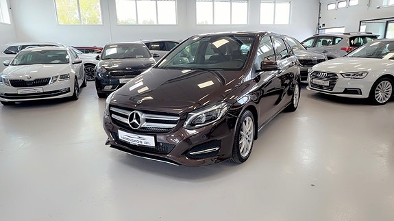 Mercedes-Benz B200 7 of 28