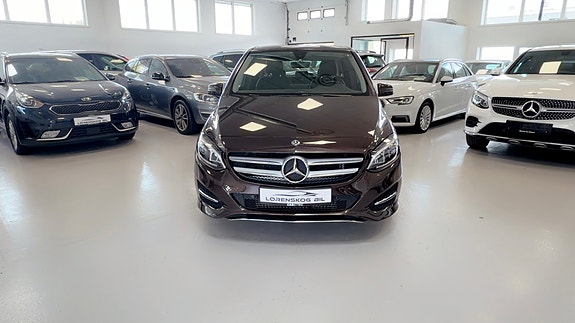 Mercedes-Benz B200 5 of 28
