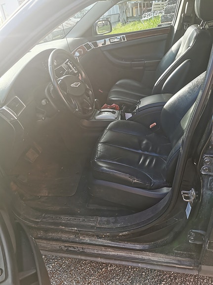Chrysler Pacifica 7 of 8