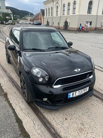 MINI Paceman Cooper SD 2 of 20