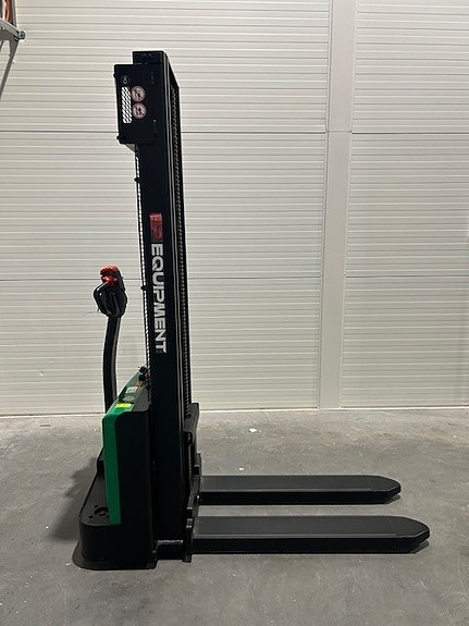 EP Elektriske pallestablere med 1200 KG - 1500 KG kapasitet, løfte høyder fra 2,5 M - 4,1 M.  - Sender over hele Norge! LAGERVARE! 2 of 3