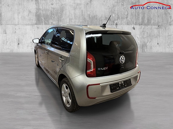 Volkswagen UP! 5 of 5