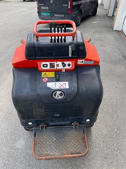 Kubota KC110HR-4 7 of 11