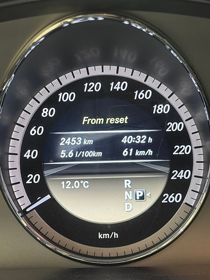 Mercedes-Benz E220 8 of 20