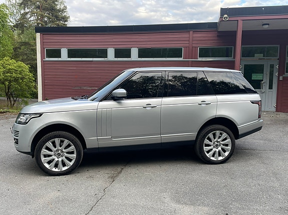 Land Rover Range Rover 4 of 5
