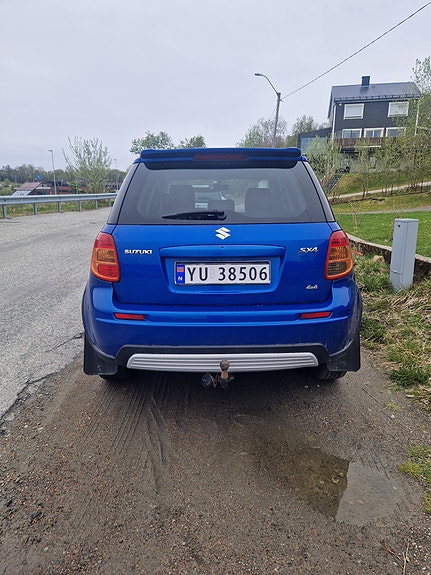 Suzuki SX4 3 of 14