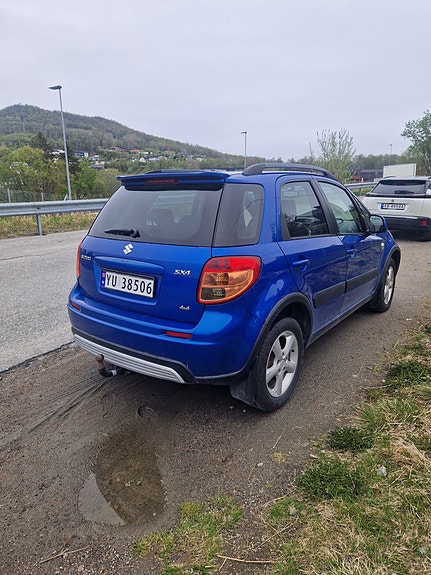 Suzuki SX4 5 of 14