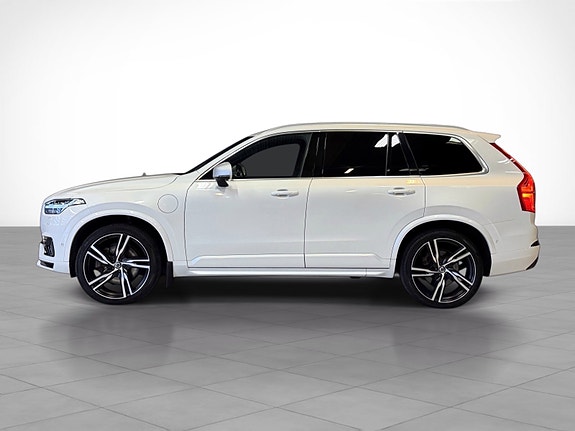 Volvo XC90 4 of 5