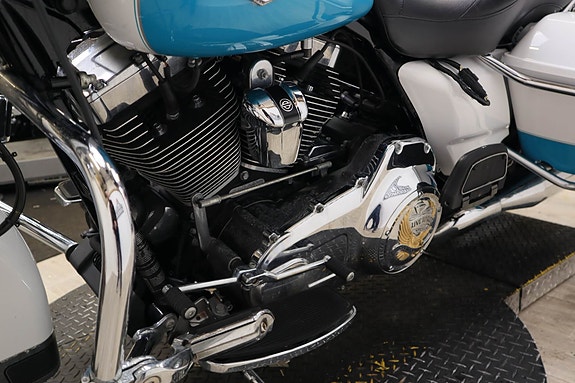 Harley-Davidson Road King 12 of 15
