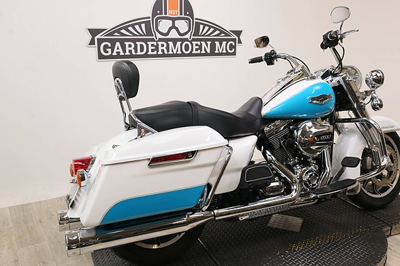 Harley-Davidson Road King 2 of 15