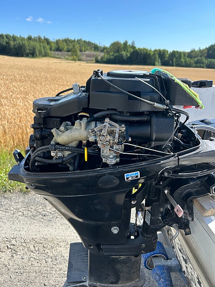 Mercury F20 firetakt 2009 modell med rorkult Outlet motor 7 of 7
