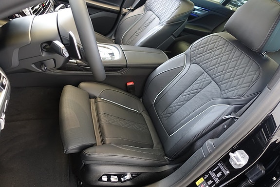 BMW 745Le 13 of 16