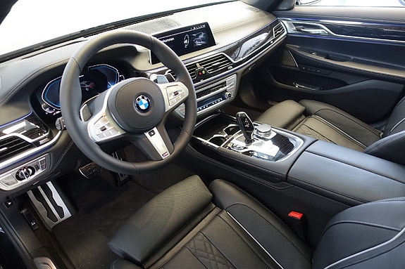 BMW 745Le 6 of 16