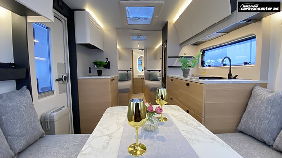 Adria ADORA 572 UT 19 of 30