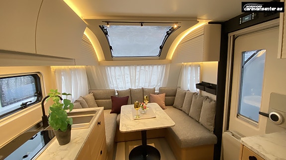 Adria ADORA 572 UT 10 of 30