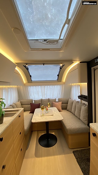 Adria ADORA 572 UT 11 of 30