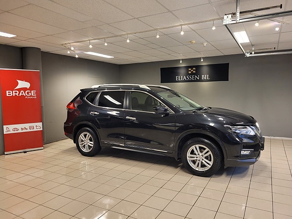 Nissan X-Trail 3 of 5