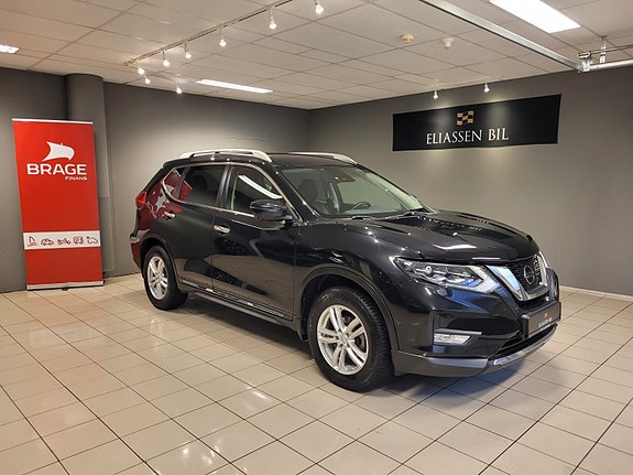 Nissan X-Trail 2 of 5