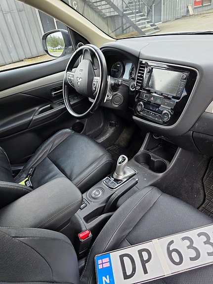 Mitsubishi Outlander 10 of 16