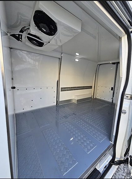 Maxus e-Deliver 9 5 of 11