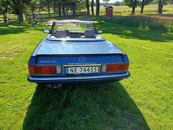 Mercedes-Benz SL280 6 of 20