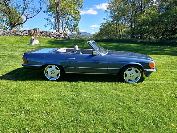 Mercedes-Benz SL280 5 of 20