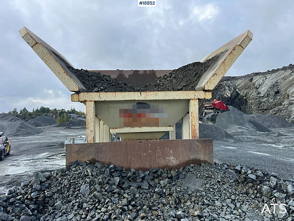 Metso Lokotrack LT220D Finknuser m/ sikt, matekasse og transportbånd 4 of 5