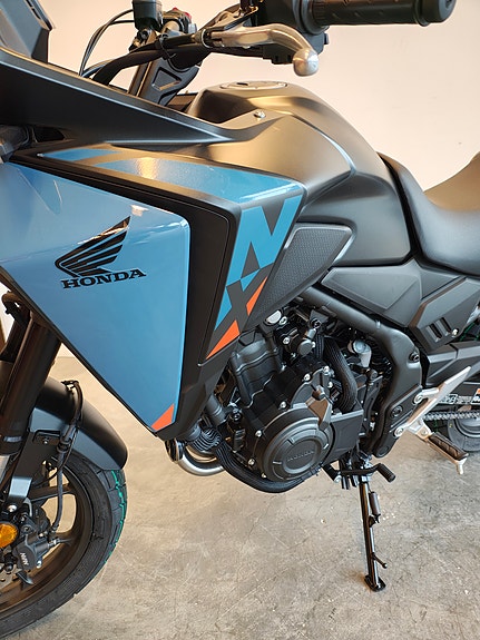 Honda NX500 2 of 4