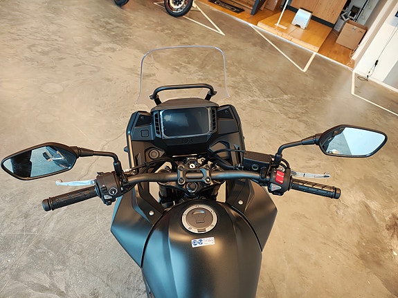 Honda NX500 3 of 4