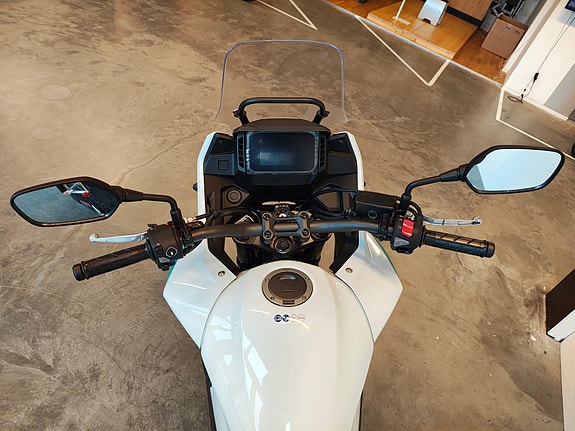 Honda NX500 5 of 6