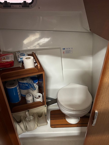 Beneteau 750 17 of 30