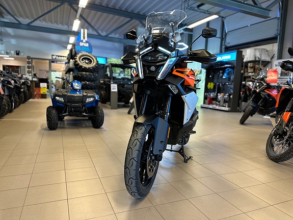 KTM 1390 Super Adventure S 5 of 6
