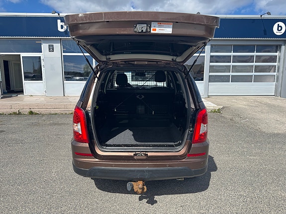 SsangYong Rexton 8 of 23