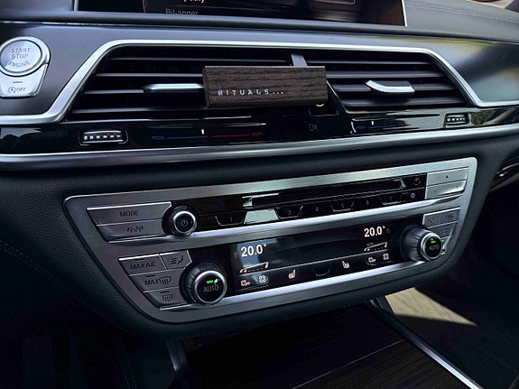 BMW 730d 29 of 30