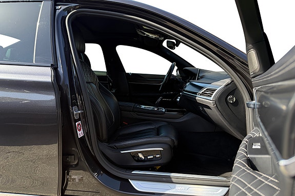 BMW 730d 13 of 30