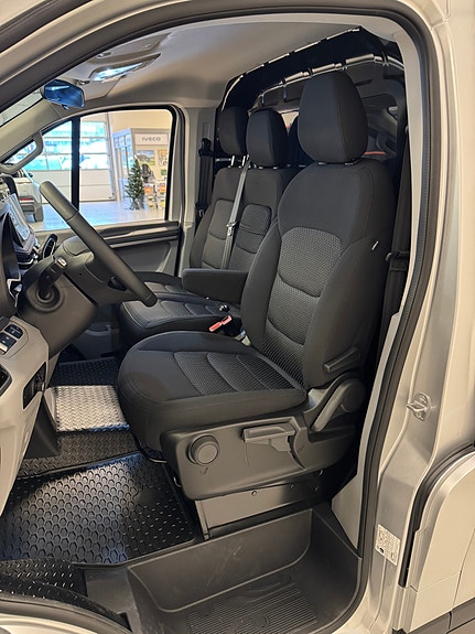 Maxus e-Deliver 7 16 of 28