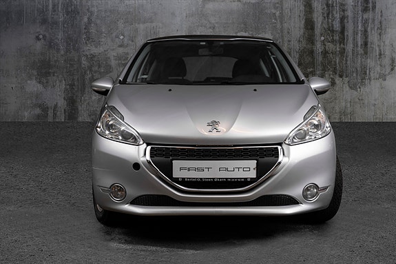 Peugeot 208 4 of 5