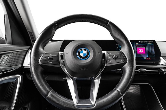 BMW iX1 12 of 19