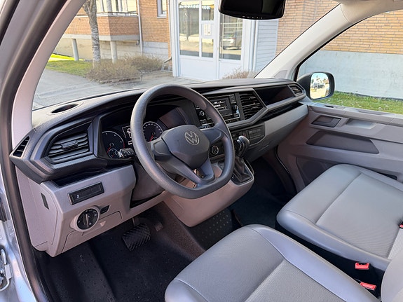 Volkswagen Transporter 15 of 30