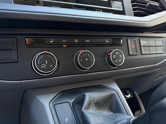 Volkswagen Transporter 22 of 30